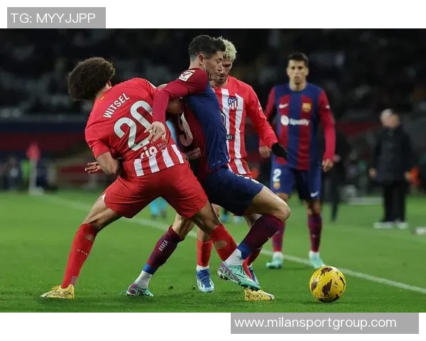 拉菲尼亚有望首发对阵马竞力争打破进球荒 拉菲尼亚有望首发对阵马竞力争打破进球荒