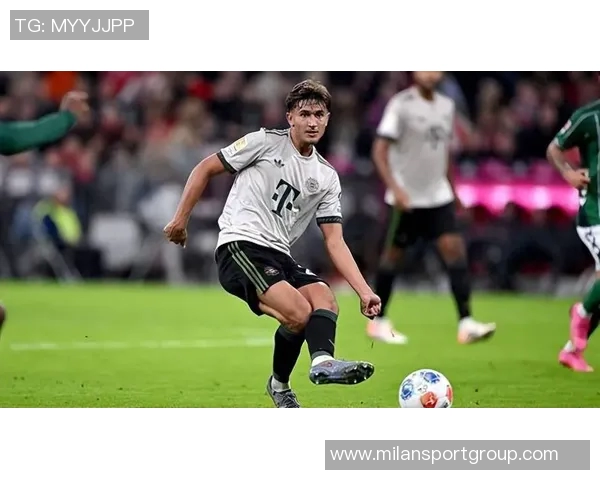 比朔夫首度为U21进球喜悦之情提升自信心展望未来表现