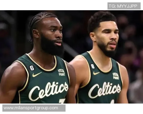 揭幕战主场对决76人杰伦布朗因左腿筋拉伤出战存疑