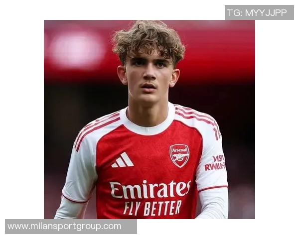 电讯报：科洛穆阿尼佩戴定制面具训练能否出战阿森纳仍未确定