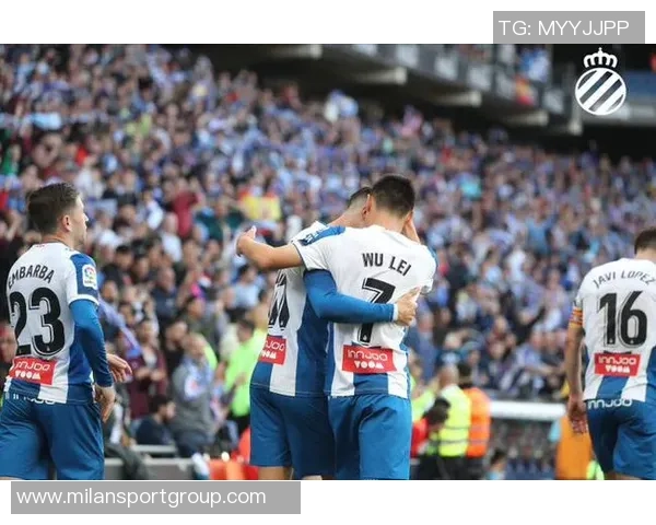 伊萨克禁区内精彩凌空抽射阿雷奥拉神勇扑救保住球门不失