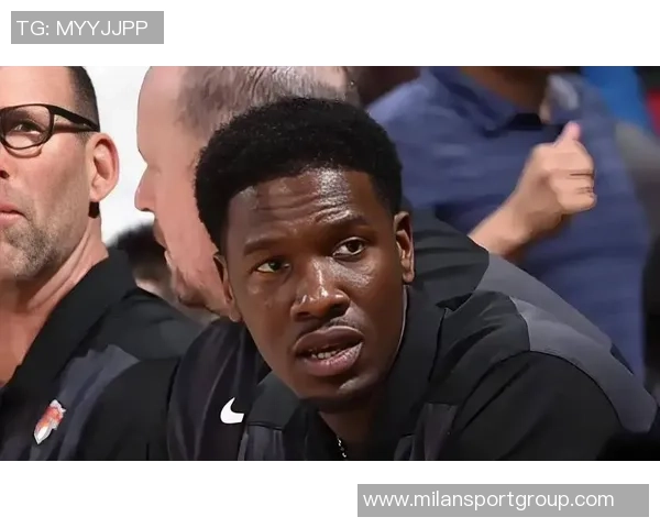 杜兰特分享绝杀瞬间助教罗伊艾维替补席惊呆表情引热议